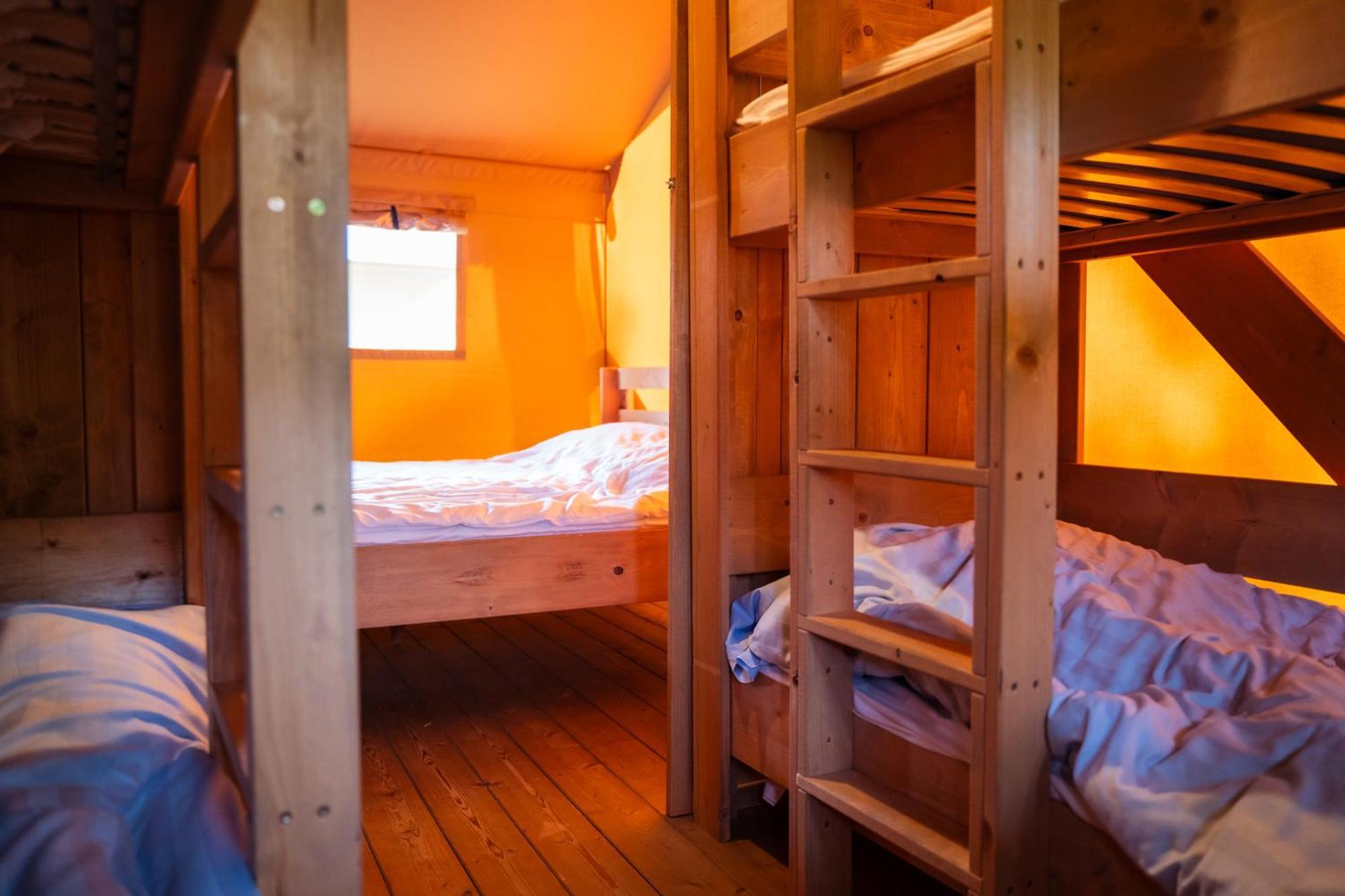 Camping De Chenefleur Tintigny Room photo