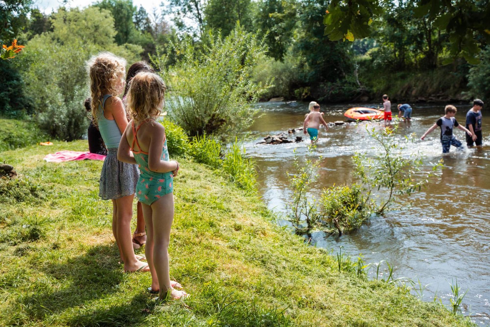 Camping De Chenefleur Tintigny Exterior photo
