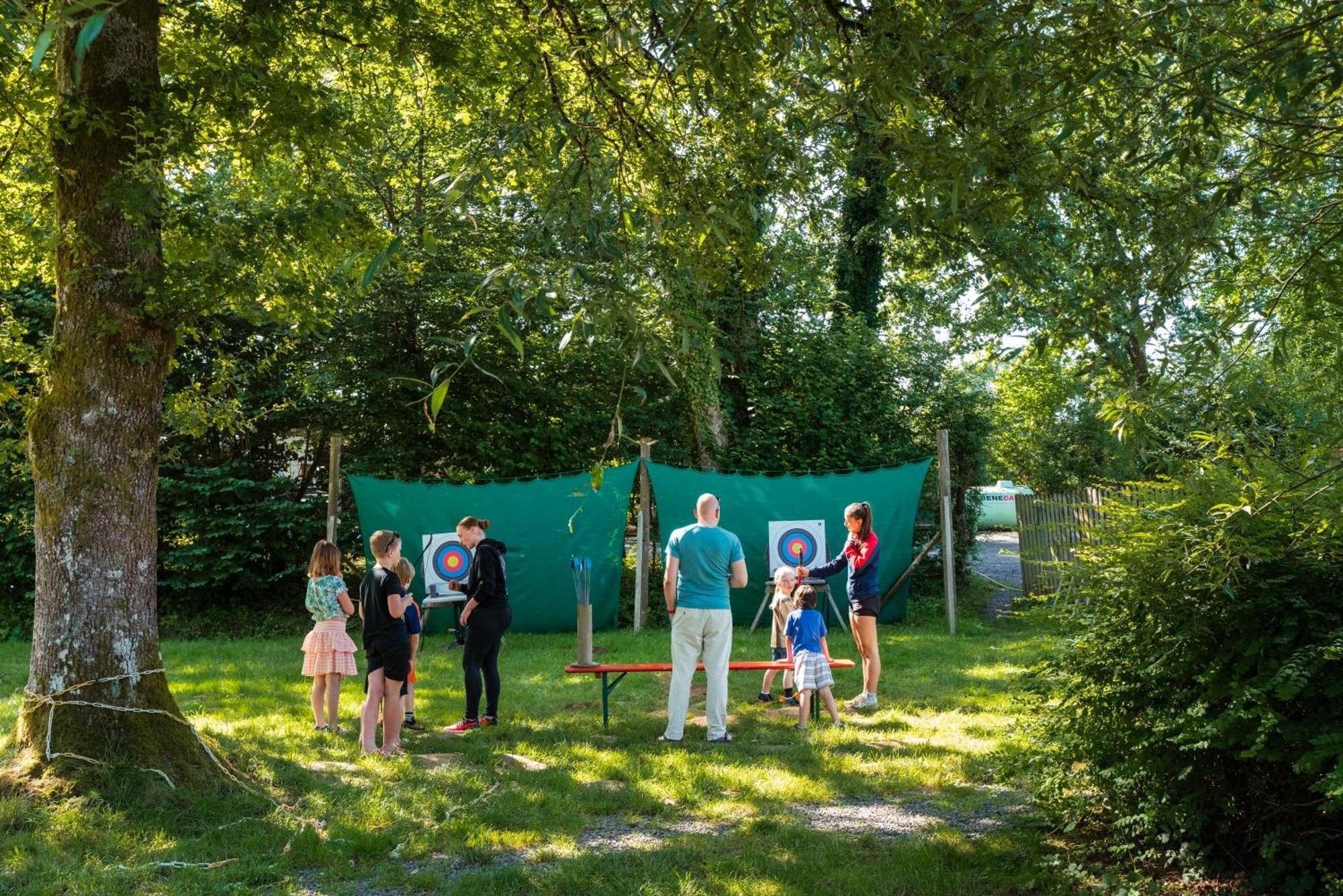 Camping De Chenefleur Tintigny Exterior photo