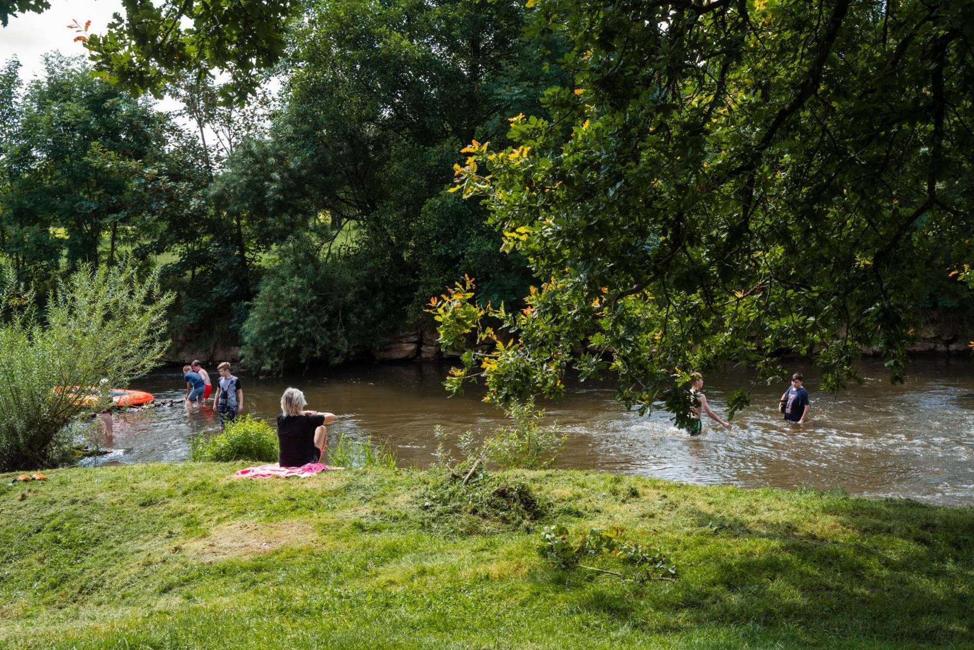 Camping De Chenefleur Tintigny Exterior photo